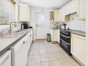 KITCHEN- click for photo gallery